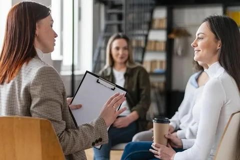 How Online Networking Is Empowering Modern Women Professionals