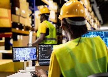 The Future of Logistics: How AI and Machine Learning are Revolutionizing the Supply Chain